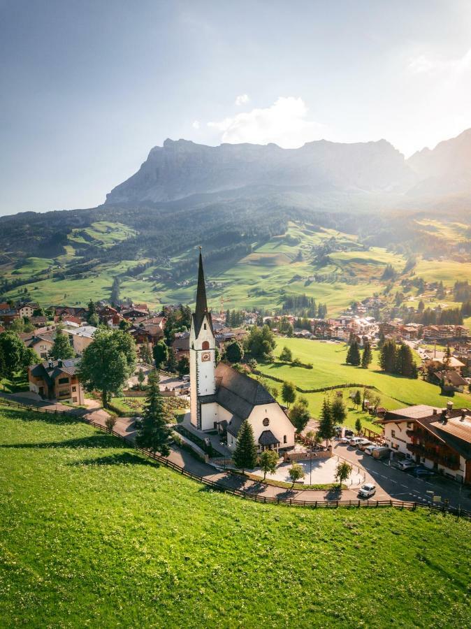 Hotel Dolomiti La Villa  Kültér fotó
