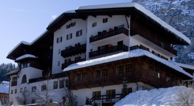 Hotel Dolomiti La Villa  Kültér fotó