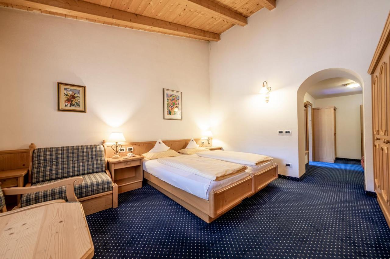 Hotel Dolomiti La Villa  Kültér fotó