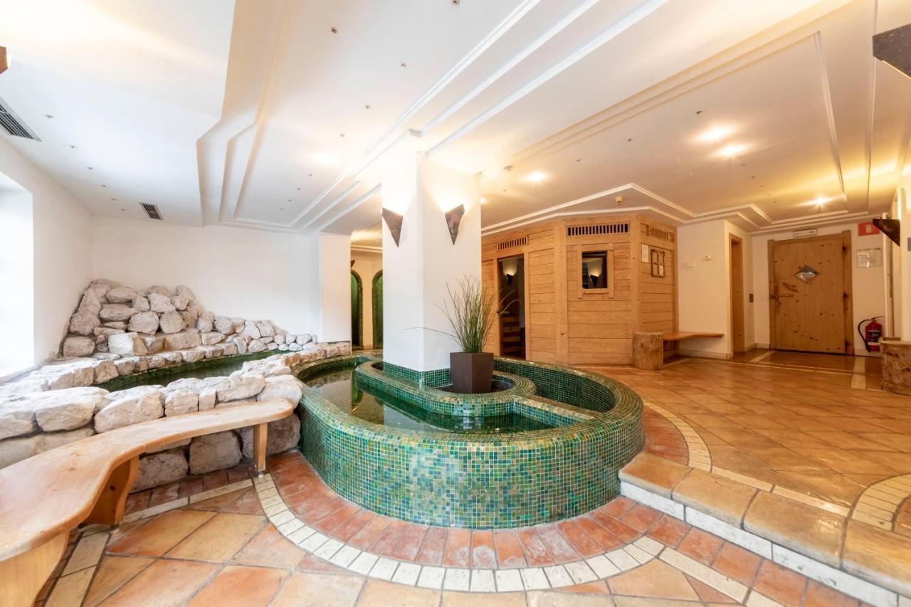 Hotel Dolomiti La Villa  Kültér fotó